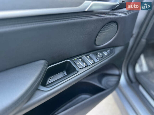 Серый БМВ Х5, объемом двигателя 2.99 л и пробегом 256 тыс. км за 30500 $, фото 22 на Automoto.ua