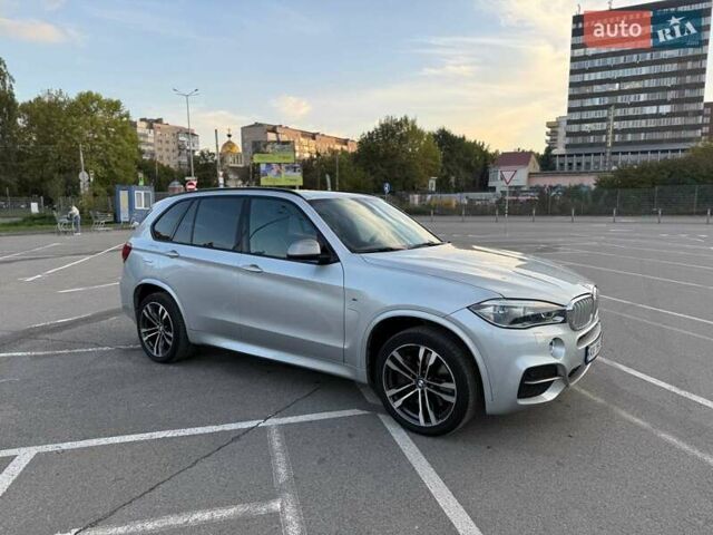 Серый БМВ Х5, объемом двигателя 3 л и пробегом 120 тыс. км за 37000 $, фото 4 на Automoto.ua