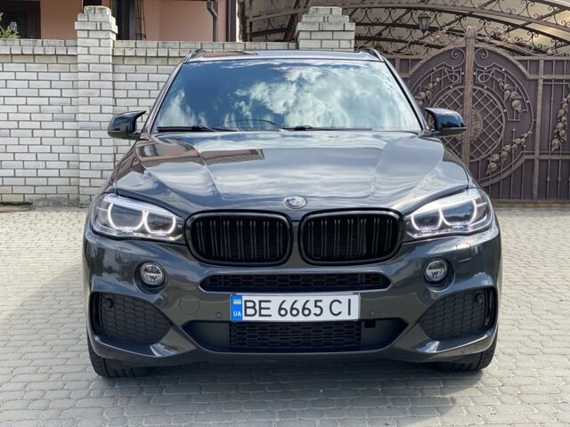 Серый БМВ Х5, объемом двигателя 2 л и пробегом 232 тыс. км за 27000 $, фото 1 на Automoto.ua
