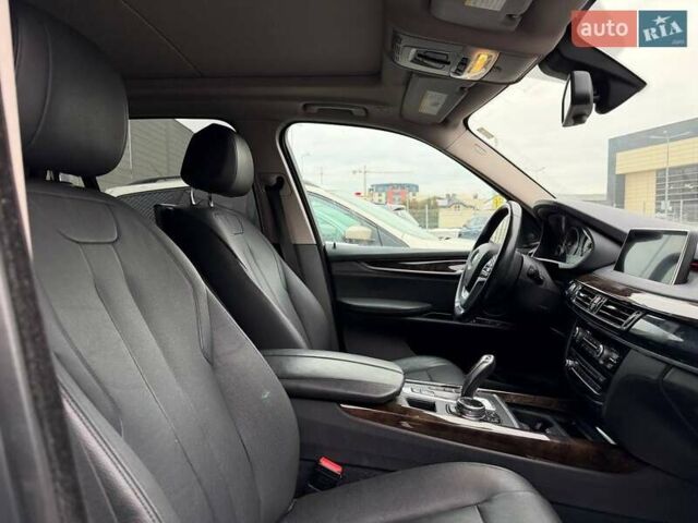 Сірий БМВ Х5, об'ємом двигуна 3 л та пробігом 235 тис. км за 16900 $, фото 4 на Automoto.ua