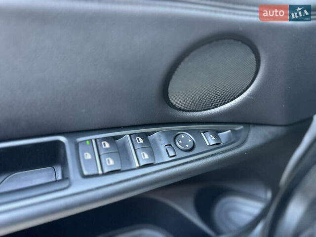 Серый БМВ Х5, объемом двигателя 2.99 л и пробегом 256 тыс. км за 30500 $, фото 47 на Automoto.ua