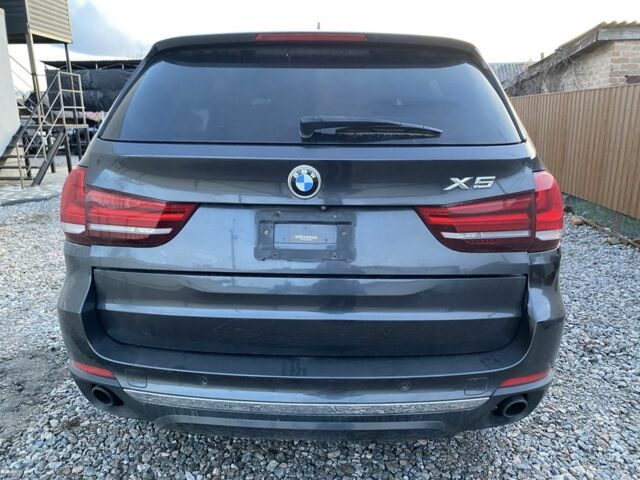 Серый БМВ Х5, объемом двигателя 3 л и пробегом 340 тыс. км за 15000 $, фото 3 на Automoto.ua