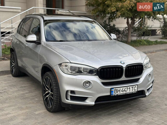 Серый БМВ Х5, объемом двигателя 3 л и пробегом 161 тыс. км за 21990 $, фото 2 на Automoto.ua