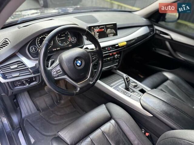 Серый БМВ Х5, объемом двигателя 2 л и пробегом 271 тыс. км за 21950 $, фото 10 на Automoto.ua