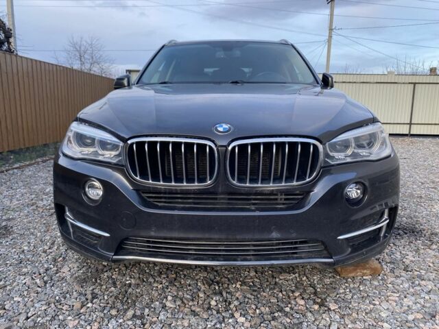 Серый БМВ Х5, объемом двигателя 3 л и пробегом 340 тыс. км за 15000 $, фото 1 на Automoto.ua