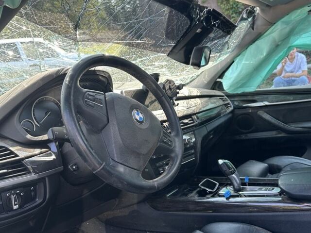 Серый БМВ Х5, объемом двигателя 0 л и пробегом 232 тыс. км за 7000 $, фото 7 на Automoto.ua