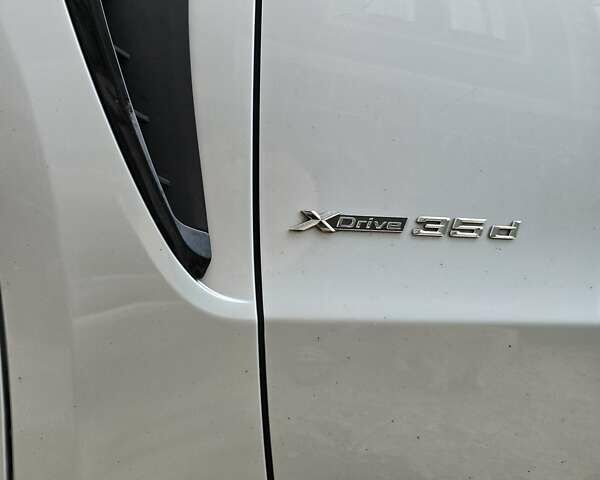 Серый БМВ Х5, объемом двигателя 2.99 л и пробегом 220 тыс. км за 30500 $, фото 8 на Automoto.ua