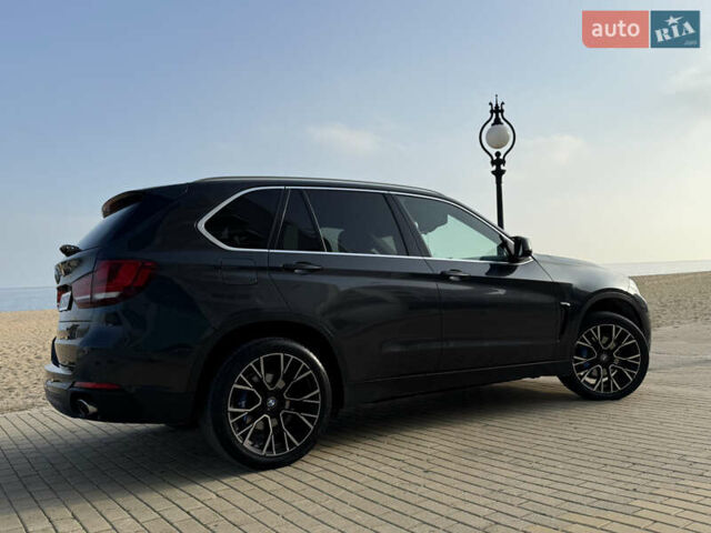 Сірий БМВ Х5, об'ємом двигуна 2 л та пробігом 180 тис. км за 25800 $, фото 18 на Automoto.ua