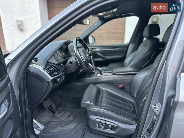 Серый БМВ Х5, объемом двигателя 2.99 л и пробегом 256 тыс. км за 30500 $, фото 19 на Automoto.ua