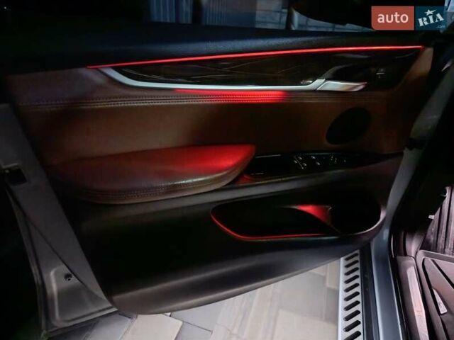 Серый БМВ Х5, объемом двигателя 2.99 л и пробегом 295 тыс. км за 19700 $, фото 29 на Automoto.ua