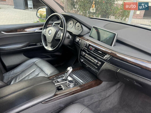 Серый БМВ Х5, объемом двигателя 3 л и пробегом 161 тыс. км за 21990 $, фото 73 на Automoto.ua