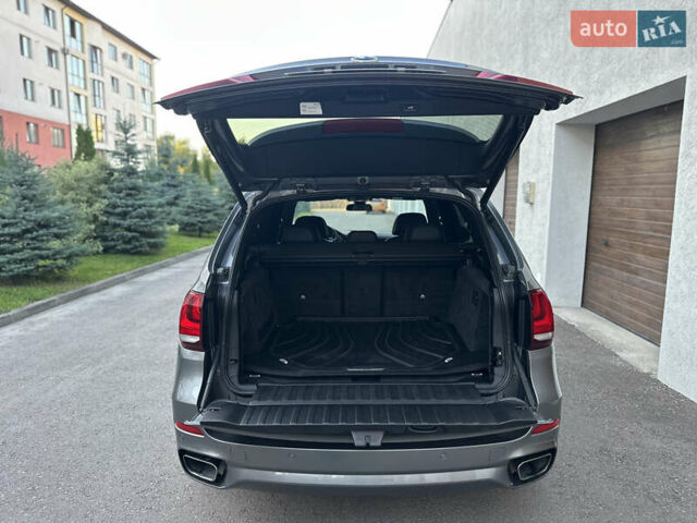 Серый БМВ Х5, объемом двигателя 2.99 л и пробегом 256 тыс. км за 30500 $, фото 24 на Automoto.ua