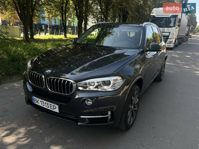Сірий БМВ Х5, об'ємом двигуна 2 л та пробігом 196 тис. км за 26500 $, фото 1 на Automoto.ua
