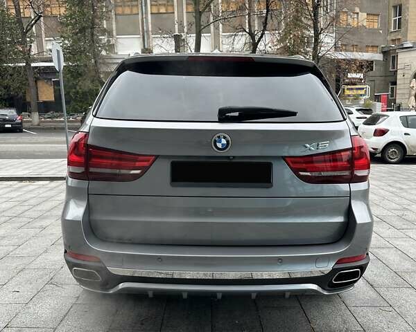 Серый БМВ Х5, объемом двигателя 2.98 л и пробегом 164 тыс. км за 25500 $, фото 63 на Automoto.ua
