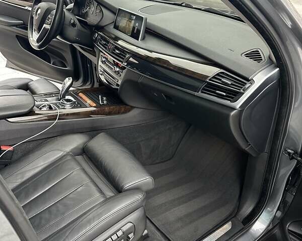 Серый БМВ Х5, объемом двигателя 2.98 л и пробегом 164 тыс. км за 25500 $, фото 94 на Automoto.ua