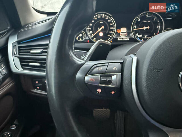 Серый БМВ Х5, объемом двигателя 2.99 л и пробегом 259 тыс. км за 27999 $, фото 25 на Automoto.ua