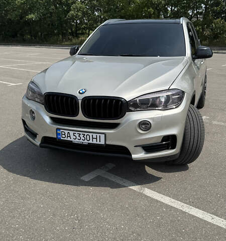 Серый БМВ Х5, объемом двигателя 2.98 л и пробегом 99 тыс. км за 27499 $, фото 1 на Automoto.ua