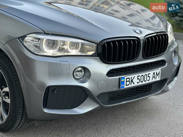 Серый БМВ Х5, объемом двигателя 2.99 л и пробегом 256 тыс. км за 30500 $, фото 5 на Automoto.ua