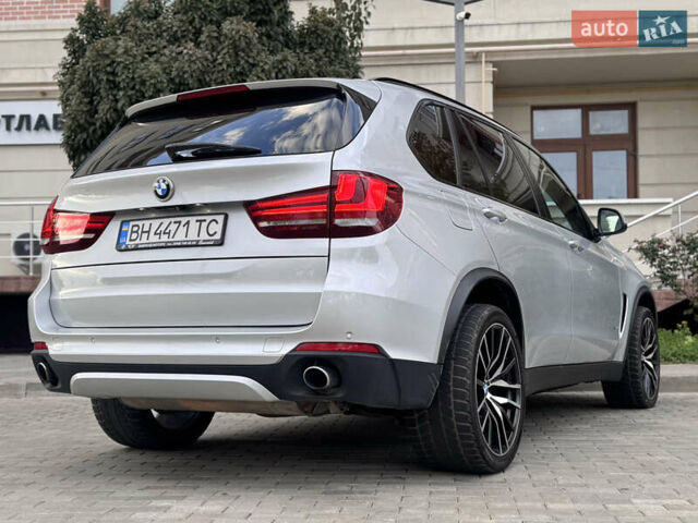 Серый БМВ Х5, объемом двигателя 3 л и пробегом 161 тыс. км за 21990 $, фото 45 на Automoto.ua