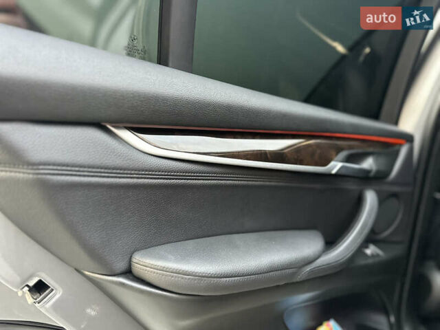 Серый БМВ Х5, объемом двигателя 0 л и пробегом 160 тыс. км за 23500 $, фото 65 на Automoto.ua