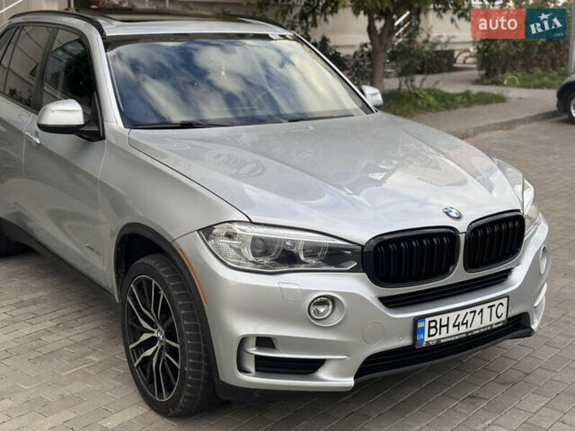 Серый БМВ Х5, объемом двигателя 3 л и пробегом 161 тыс. км за 21990 $, фото 5 на Automoto.ua