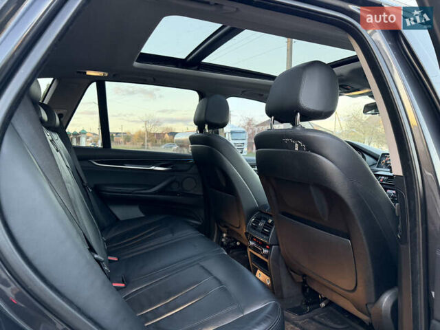 Серый БМВ Х5, объемом двигателя 2.98 л и пробегом 264 тыс. км за 18500 $, фото 27 на Automoto.ua