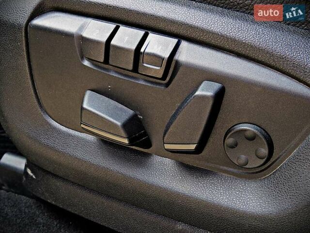 Серый БМВ Х5, объемом двигателя 2.98 л и пробегом 196 тыс. км за 21950 $, фото 24 на Automoto.ua
