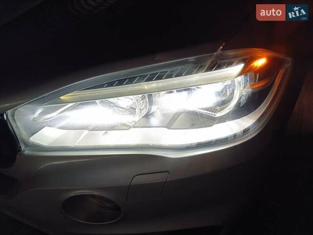 Серый БМВ Х5, объемом двигателя 2.99 л и пробегом 295 тыс. км за 19700 $, фото 27 на Automoto.ua