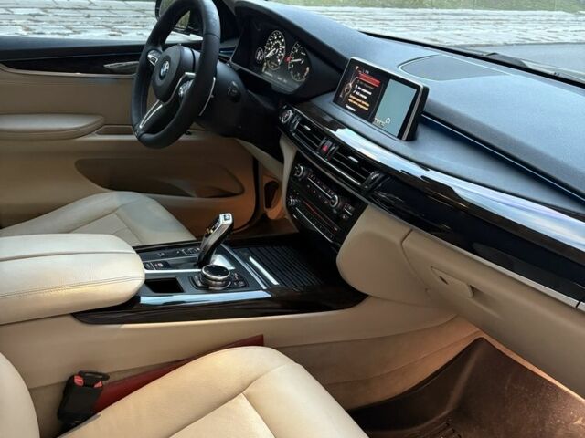 БМВ Х5 2014 в Днепре (Днепропетровске) на Automoto.ua Серый БМВ Х5, объемом двигателя 3 л и пробегом 240 тыс. км за 25000 $, фото 3 на Automoto.ua