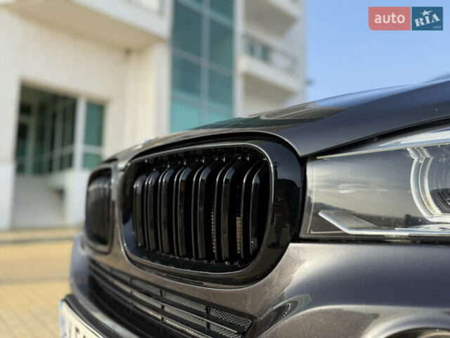 Сірий БМВ Х5, об'ємом двигуна 2 л та пробігом 180 тис. км за 25800 $, фото 26 на Automoto.ua