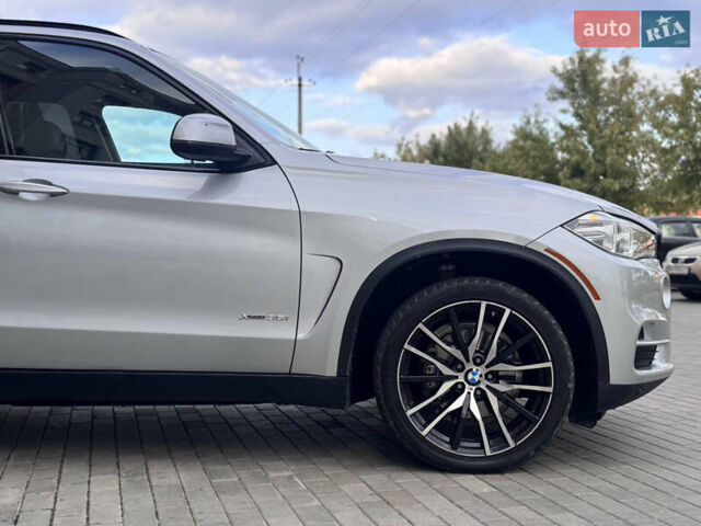 Серый БМВ Х5, объемом двигателя 3 л и пробегом 161 тыс. км за 21990 $, фото 18 на Automoto.ua