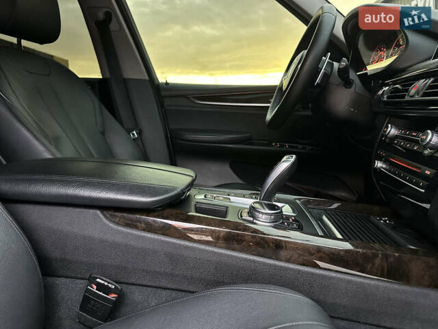 Серый БМВ Х5, объемом двигателя 0 л и пробегом 160 тыс. км за 23500 $, фото 89 на Automoto.ua