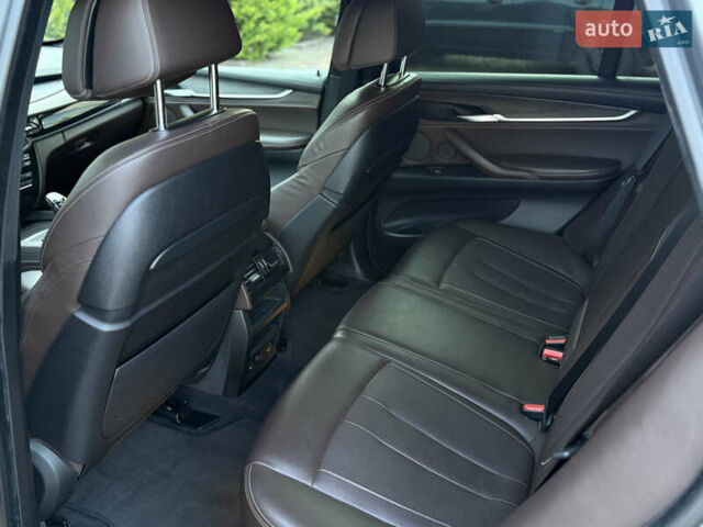 Серый БМВ Х5, объемом двигателя 2.99 л и пробегом 141 тыс. км за 38700 $, фото 23 на Automoto.ua