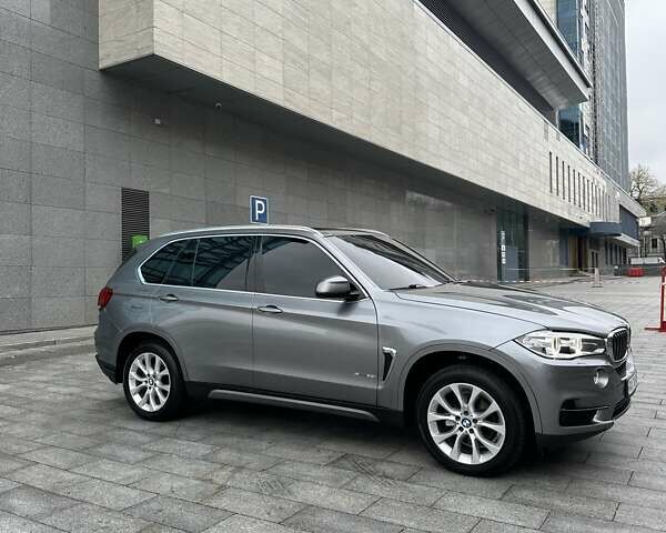 Серый БМВ Х5, объемом двигателя 2.98 л и пробегом 164 тыс. км за 25500 $, фото 60 на Automoto.ua