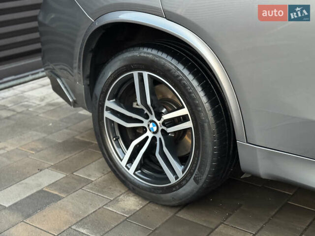 Сірий БМВ Х5, об'ємом двигуна 2.99 л та пробігом 195 тис. км за 33700 $, фото 27 на Automoto.ua