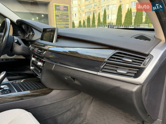 Серый БМВ Х5, объемом двигателя 2.99 л и пробегом 230 тыс. км за 27000 $, фото 25 на Automoto.ua