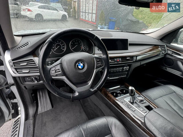 Сірий БМВ Х5, об'ємом двигуна 3 л та пробігом 240 тис. км за 15400 $, фото 13 на Automoto.ua