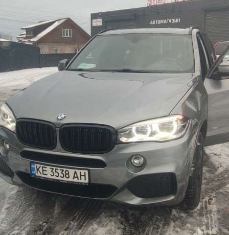 Серый БМВ Х5, объемом двигателя 3 л и пробегом 195 тыс. км за 26000 $, фото 15 на Automoto.ua