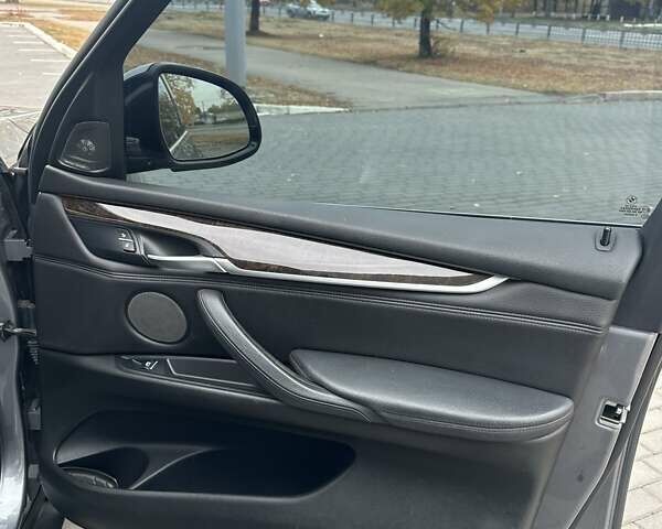 Серый БМВ Х5, объемом двигателя 2.98 л и пробегом 164 тыс. км за 25500 $, фото 39 на Automoto.ua