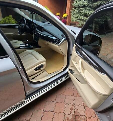 БМВ Х5 2014 в Днепре (Днепропетровске) на Automoto.ua Серый БМВ Х5, объемом двигателя 2.98 л и пробегом 208 тыс. км за 25900 $, фото 8 на Automoto.ua