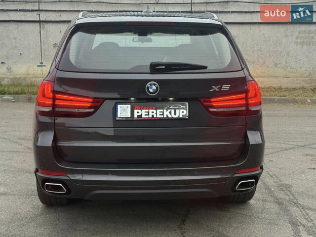 Серый БМВ Х5, объемом двигателя 2.99 л и пробегом 259 тыс. км за 27999 $, фото 4 на Automoto.ua