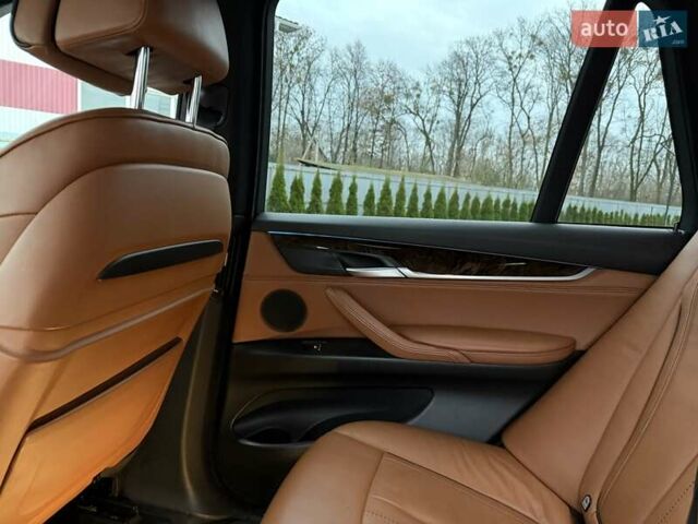 Серый БМВ Х5, объемом двигателя 2.99 л и пробегом 230 тыс. км за 31900 $, фото 16 на Automoto.ua