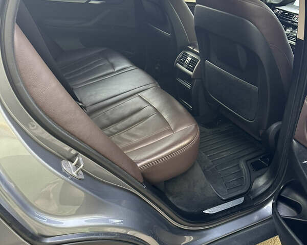 Серый БМВ Х5, объемом двигателя 2.99 л и пробегом 230 тыс. км за 28900 $, фото 10 на Automoto.ua