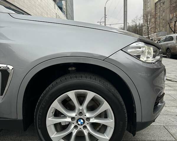 Серый БМВ Х5, объемом двигателя 2.98 л и пробегом 164 тыс. км за 25500 $, фото 72 на Automoto.ua