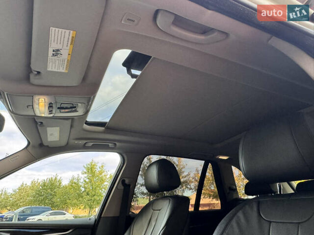 Серый БМВ Х5, объемом двигателя 3 л и пробегом 161 тыс. км за 21990 $, фото 55 на Automoto.ua