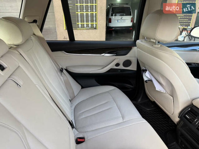 Серый БМВ Х5, объемом двигателя 2.99 л и пробегом 230 тыс. км за 27000 $, фото 26 на Automoto.ua