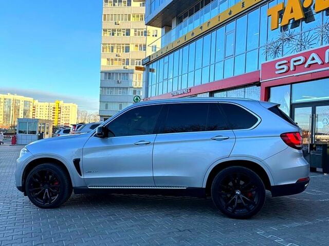 Сірий БМВ Х5, об'ємом двигуна 3 л та пробігом 280 тис. км за 26500 $, фото 3 на Automoto.ua