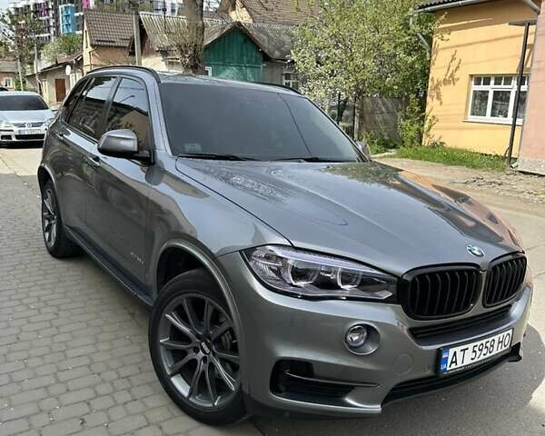 Серый БМВ Х5, объемом двигателя 2.99 л и пробегом 245 тыс. км за 24400 $, фото 2 на Automoto.ua