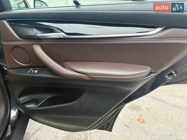 Серый БМВ Х5, объемом двигателя 2.99 л и пробегом 259 тыс. км за 27999 $, фото 17 на Automoto.ua