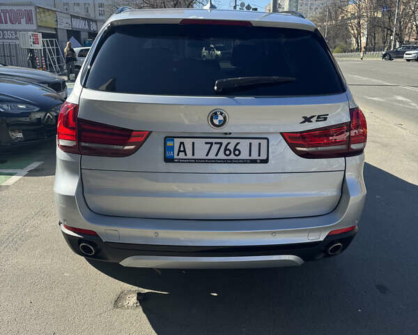 Серый БМВ Х5, объемом двигателя 2.99 л и пробегом 240 тыс. км за 23999 $, фото 2 на Automoto.ua